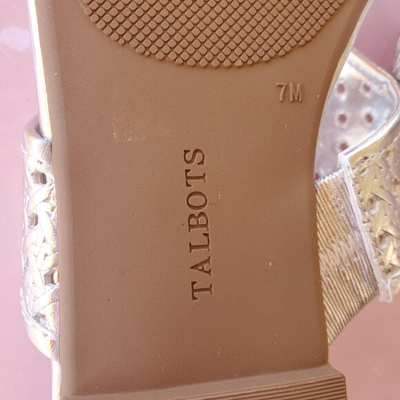 Silver Talbots Thong Sandals Women's  Size  7 - Picture 3 of 3